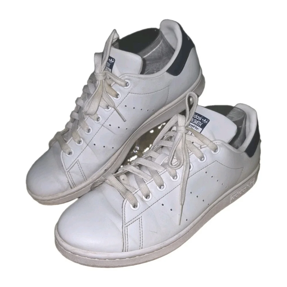 Adidas Men's Stan Smith Originals, Size 8 1/2  White/Navy Blue, FX5501